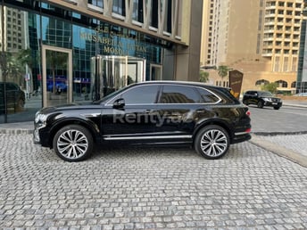 Negro Bentley Bentayga en alquiler en Abu-Dhabi 0