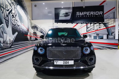 Negro Bentley Bentayga en alquiler en Abu-Dhabi 4