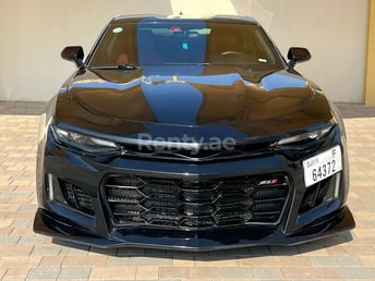 أسود Chevrolet Camaro 3.6V6 ZL1 KIT COUPE للإيجار في Sharjah 7