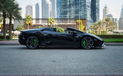 Black Lamborghini Evo Spyder for rent in Dubai 1