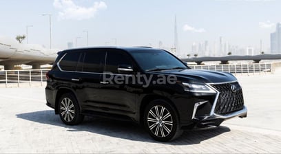 Schwarz Lexus LX 570S zur Miete in Dubai 3