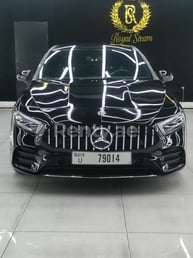 Черный Mercedes A Class 220 AMG в аренду в Dubai 0