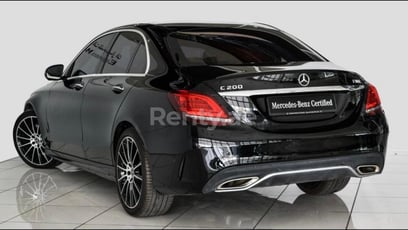 Черный Mercedes C Class в аренду в Dubai 3