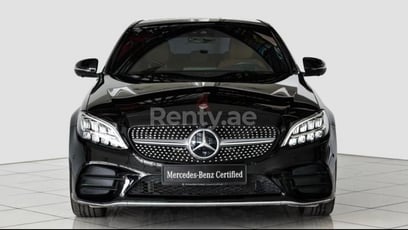 أسود Mercedes C Class للإيجار في Abu-Dhabi 4