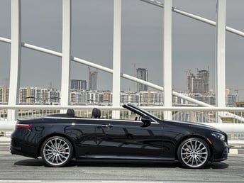 Nero Mercedes AMG E450 convertible in affitto a Abu-Dhabi 2