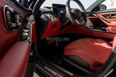 Black Mercedes S500 for rent in Dubai 2