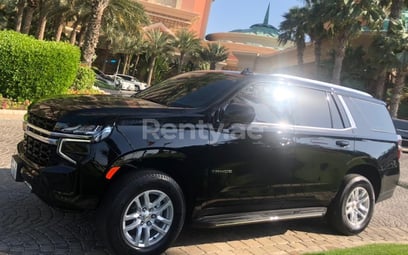 Черный New Chevrolet Tahoe в аренду в Sharjah