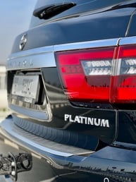 Черный Nissan Patrol Platinum в аренду в Sharjah 3