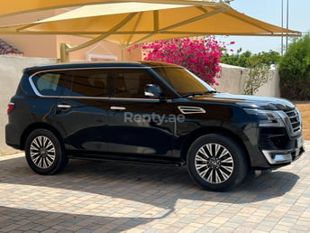 Black Nissan Patrol V8 four wheel drive for rent in Dubai 2