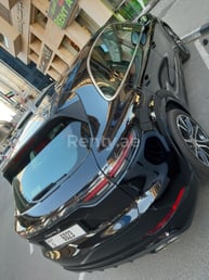 Negro Porsche Cayenne S en alquiler en Sharjah 3