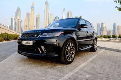 在Abu-Dhabi租赁黑色 Range Rover Sport Supercharged V8 0