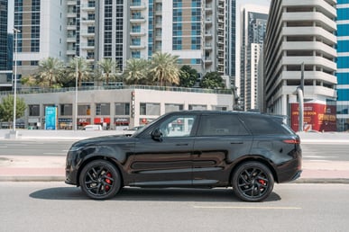 Schwarz Range Rover Sport NEW SHAPE zur Miete in Abu-Dhabi 0