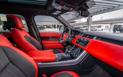 Black Range Rover Sport for rent in Dubai 5