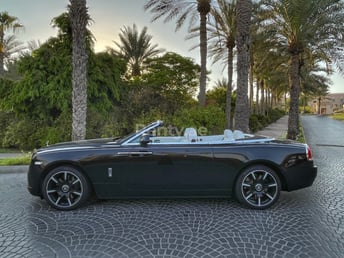 Schwarz Rolls Royce Dawn zur Miete in Dubai 2