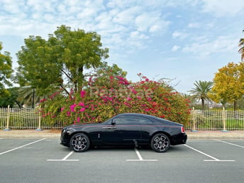 在Dubai租赁黑色 Rolls Royce Wraith-BLACK BADGE 2