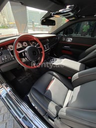 在Dubai租赁黑色 Rolls Royce Wraith- BLACK BADGE 4