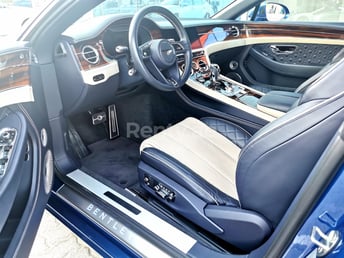 Blu Bentley Continental GT in affitto a Dubai 2