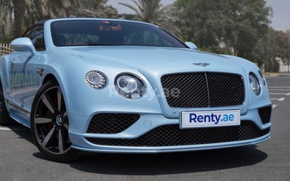 Azul Bentley GT Convertible en alquiler en Abu-Dhabi