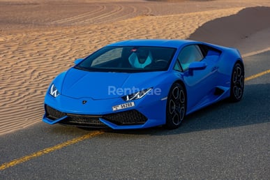 Blue Lamborghini Huracan for rent in Dubai 1