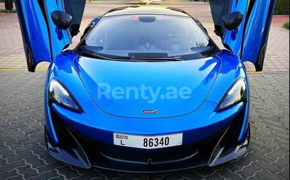 Blue McLaren 600lt for rent in Dubai