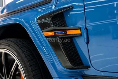 Blu Mercedes G63 Brabus Hermes in affitto a Abu-Dhabi 2