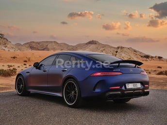 Blau Mercedes GT63s Edition 1 zur Miete in Dubai 1