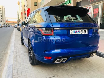 Синий Range Rover Sport SVR в аренду в Abu-Dhabi 4