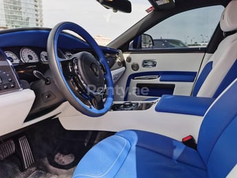 Blau Rolls Royce Ghost Black Badge zur Miete in Dubai 1