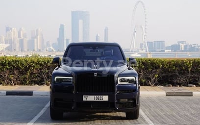 Bleu Foncé Rolls Royce Cullinan Mansory en location à Dubai