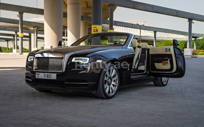 Dark Brown Rolls Royce Dawn for rent in Dubai 7