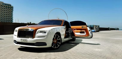 ذهب Rolls Royce Wraith للإيجار في Sharjah 0