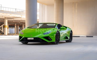 Green Lamborghini Evo Spyder for rent in Dubai