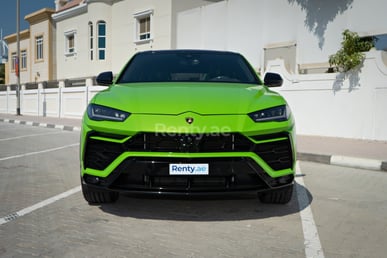 Green Lamborghini Urus Capsule for rent in Dubai 0