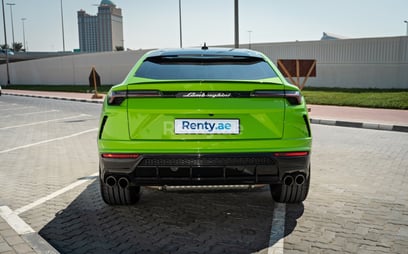 Green Lamborghini Urus Capsule for rent in Dubai 2