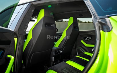 Green Lamborghini Urus Capsule for rent in Dubai 6
