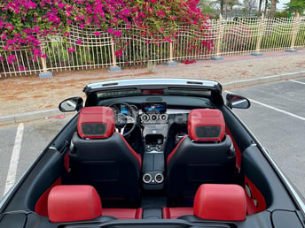 Black Mercedes C300 Convertible for rent in Abu-Dhabi 3