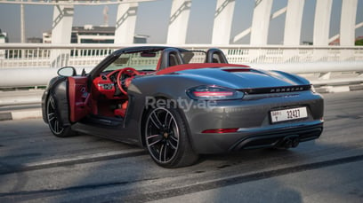 Grey Porsche Boxster for rent in Dubai 3