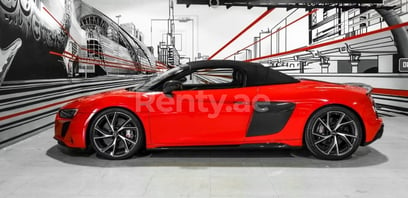 Rot Audi R8 spyder zur Miete in Dubai 1