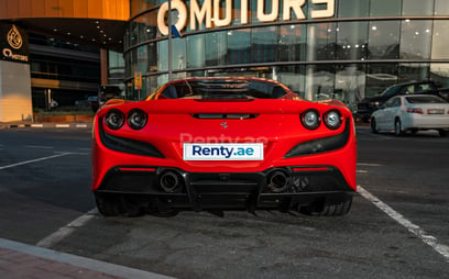 Red Ferrari F8 Tributo Spider for rent in Dubai 2