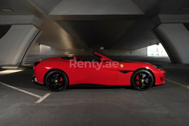 Red Ferrari Portofino Rosso RED ROOF for rent in Dubai 2