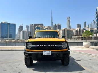 Gelb Ford Bronco Wildtrak 2021 zur Miete in Dubai 5