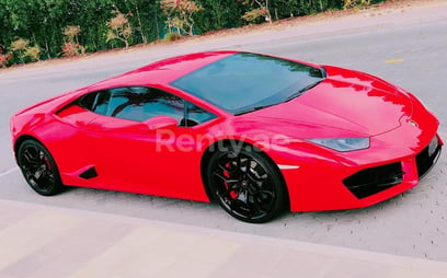 Rot Lamborghini Huracan zur Miete in Abu-Dhabi