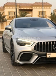 Серебристо-серый Mercedes AMG GT63s в аренду в Dubai 4