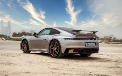 Silver Porsche 911 Carrera 2s for rent in Abu-Dhabi 5