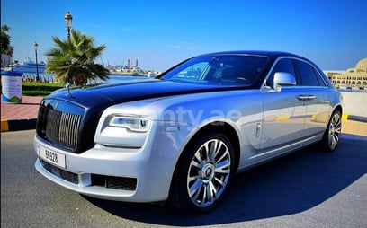 Silver Rolls Royce Ghost for rent in Abu-Dhabi