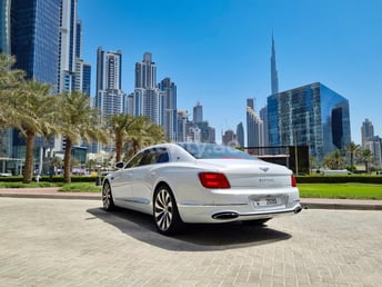 White Gray Bentley Flying Spur for rent in Abu-Dhabi 1