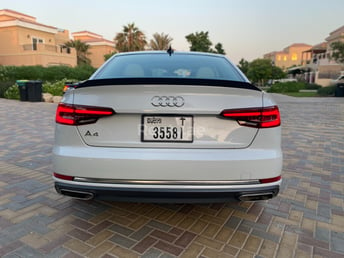 White Audi A4 RS4 Bodykit for rent in Abu-Dhabi 4