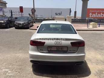 Weiß Audi A6 zur Miete in Abu-Dhabi 2