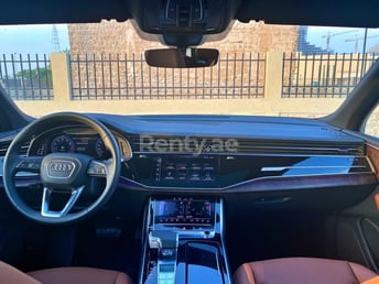 أبيض Audi Q7 للإيجار في Abu-Dhabi 0