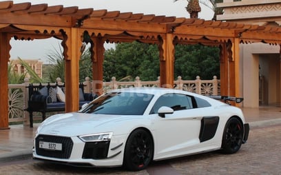 White Audi R8 V10 Plus Limited for rent in Sharjah